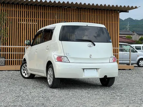 Toyota bB