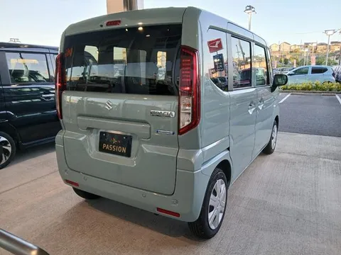 Suzuki Spacia