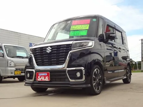 Suzuki Spacia Custom
