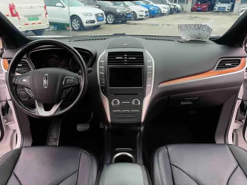 Lincoln MKC