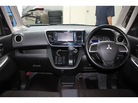 Mitsubishi eK Space Custom