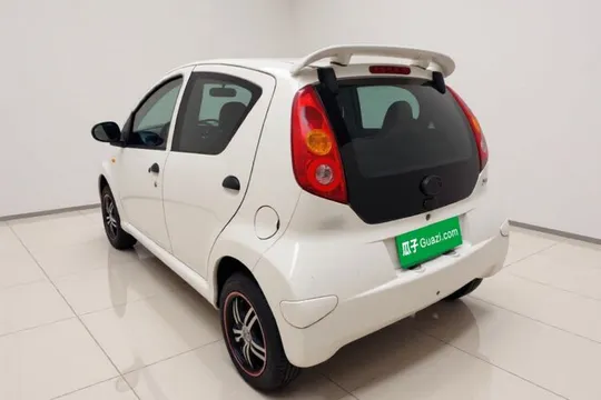 BYD F0