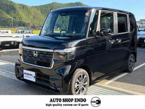 Honda N-BOX Custom