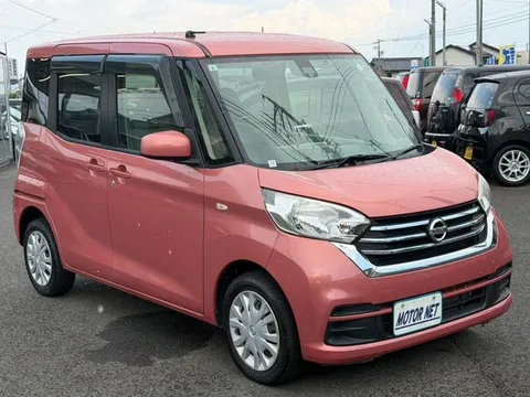 Nissan Dayz Roox