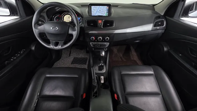 Renault SM3