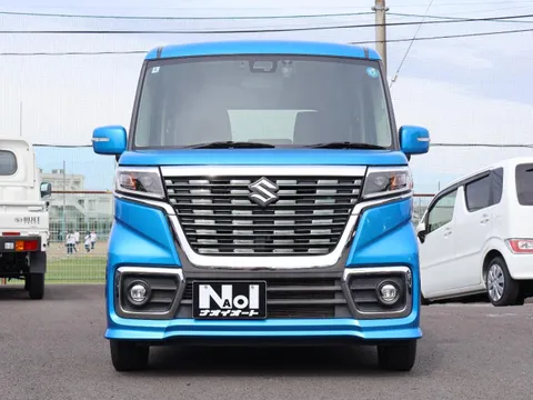Suzuki Spacia Custom