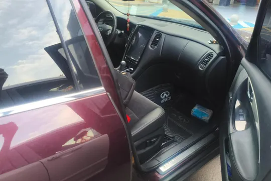 Infiniti QX50