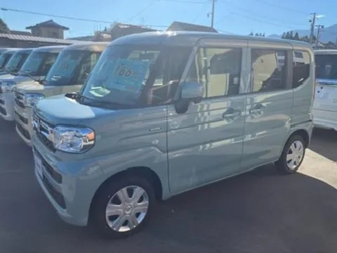 Suzuki Spacia