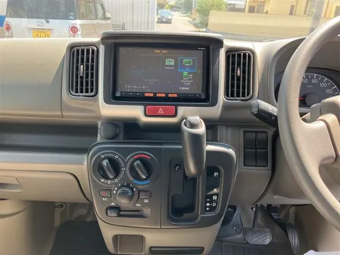 Nissan Clipper