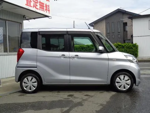 Mitsubishi eK Space