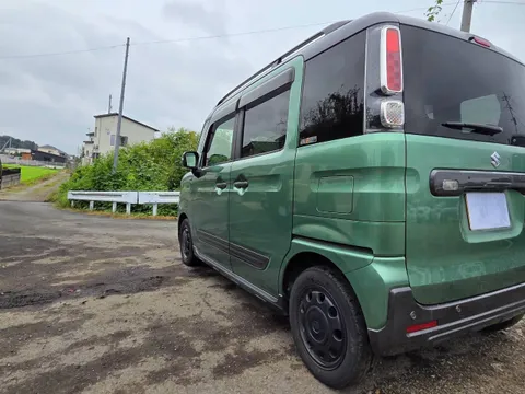 Suzuki Spacia