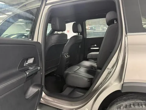 Mercedes-Benz Mercedes-Benz GLB