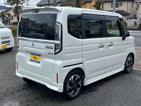 Suzuki Spacia Custom