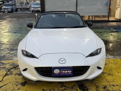 Mazda MX-5 (Roadster)