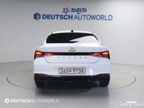 Hyundai Elantra (Avante)