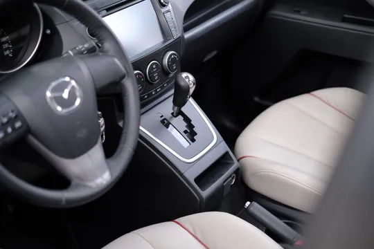 Mazda Mazda 5