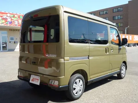 Daihatsu Atrai