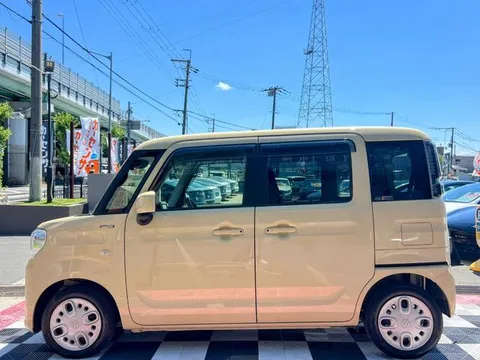 Suzuki Spacia