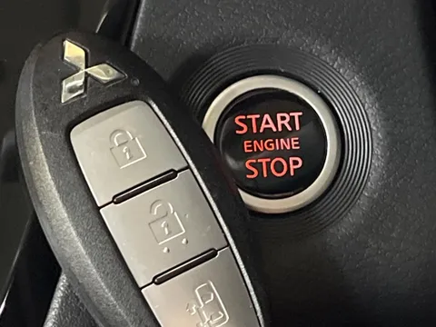 Mitsubishi eK X Space