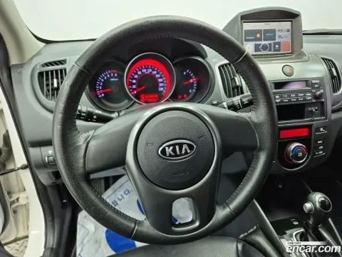 Kia Cerato (Forte)