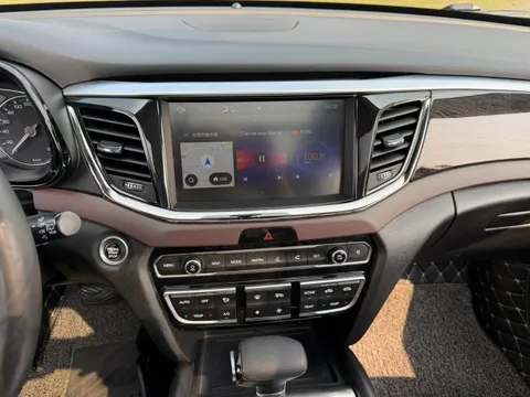 Gac GS8