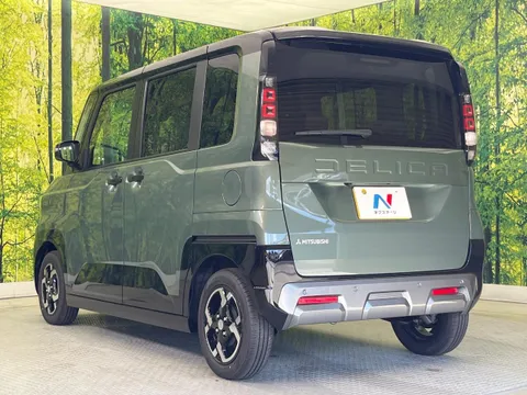 Mitsubishi Delica Mini