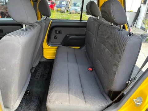 Daihatsu Naked