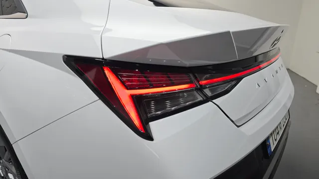 Hyundai Elantra (Avante)