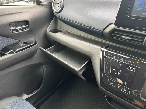 Mitsubishi eK X