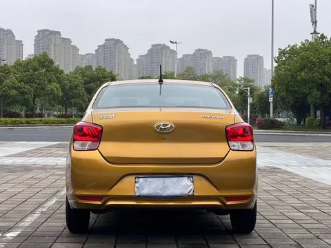 Hyundai Reina