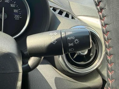 Mazda MX-5 (Roadster)