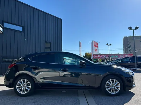 Mazda Axela Sport