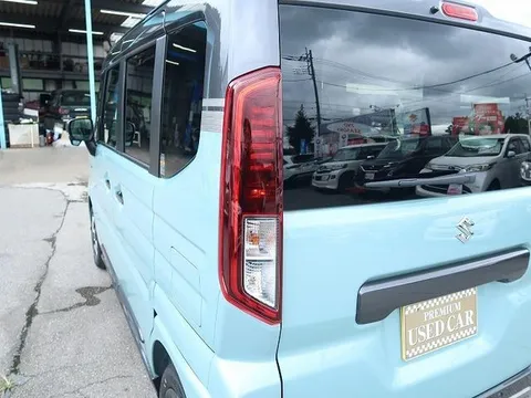 Suzuki Spacia Gear