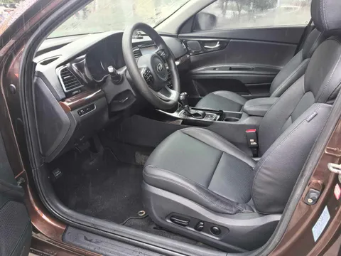 Kia K4