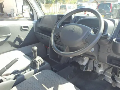 Mitsubishi Minicab Truck