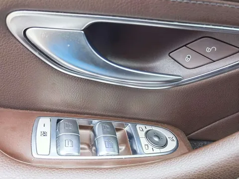 Mercedes-Benz Mercedes-Benz CLS