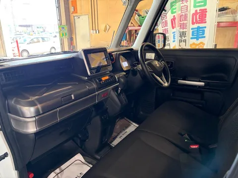 Suzuki Spacia Gear