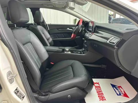 Mercedes-Benz Mercedes-Benz CLS