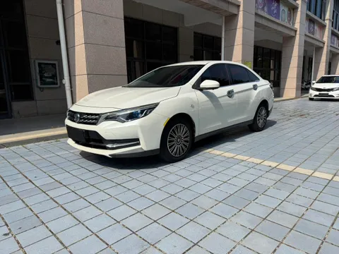 Venucia D60