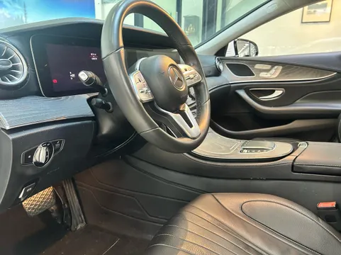 Mercedes-Benz Mercedes-Benz CLS