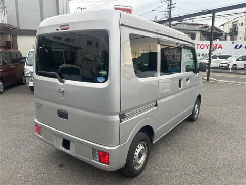 Nissan Clipper