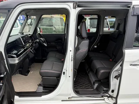 Suzuki Spacia Custom
