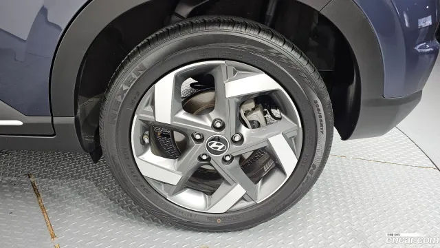 Hyundai Venue