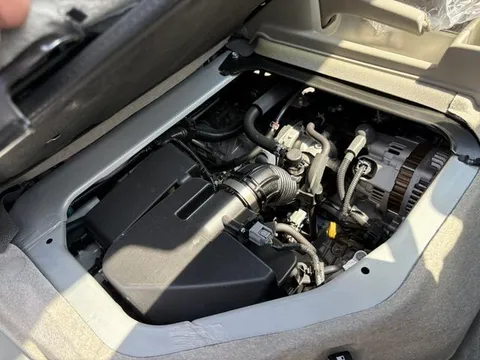 Nissan Clipper Van