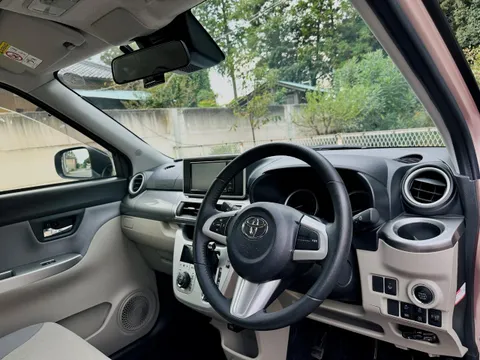 Toyota Pixis Joy