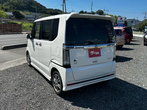 Honda N-BOX Custom