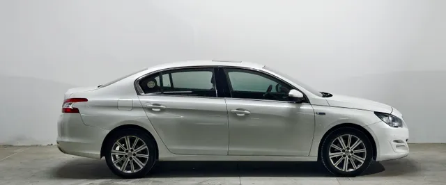 Peugeot 408