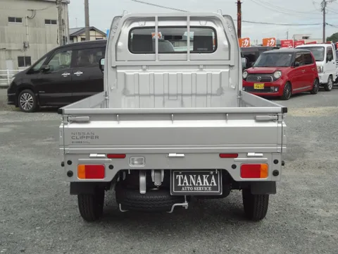 Nissan Clipper Truck