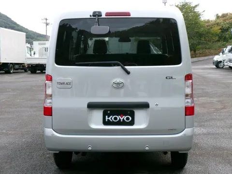 Toyota TownAce Van