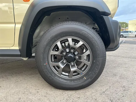 Suzuki Jimny Nomade